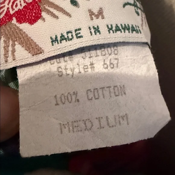 vintage Hilo Hattie Original Hawaiian Muumuu dress in a tropical floral I have 2 - Picture 5 of 12